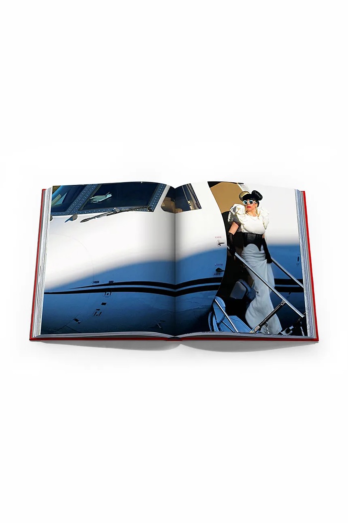 Kniha Assouline The Art of Flying by Josh Condon, English 9781614284611 viacfarebná