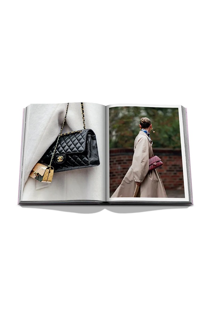 Assouline Fashionphile, The Book of Iconic Bags 9781649804815