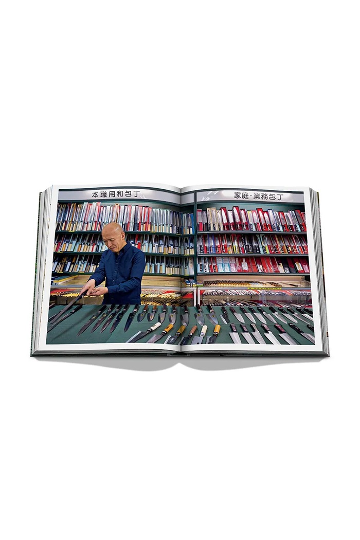 Assouline książka fotograficzna Sushi Shokunin : Japan's Culinary Masters, Andrea Fazzari 9781614289395