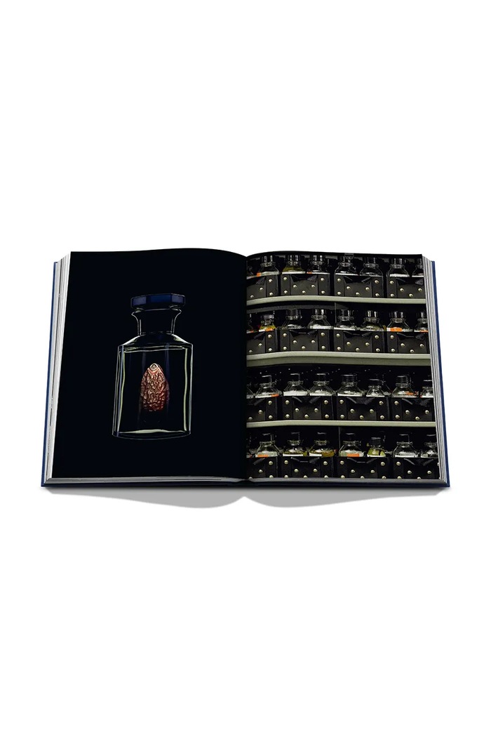 Assouline książka dekoracyjna Robertet: From Seed to Scent (English), Élisabeth de Feydeau 9781649805591