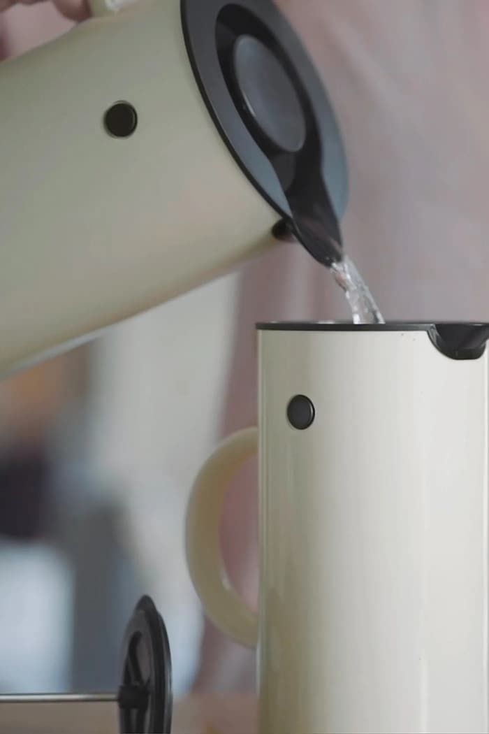 Stelton čajník elektrický z plastu 1,5 l 890.8