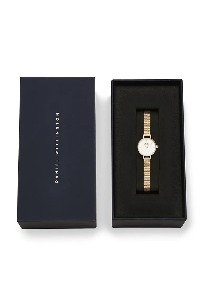 Часовник Daniel Wellington DW00100745 злато