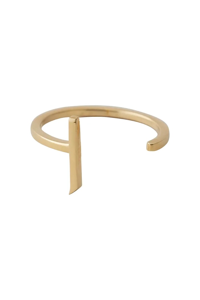 Strieborný pozlátený prsteň Design Letters pozlátené zlatá 90601000J