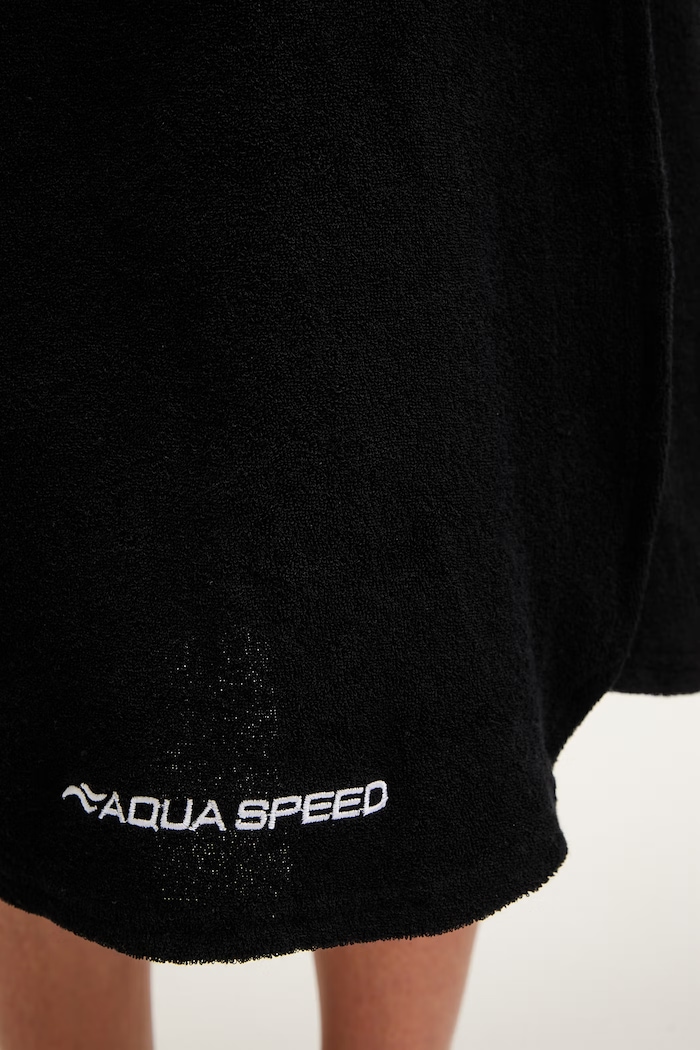Doplnky Aqua Speed uterák TUNIKA čierna