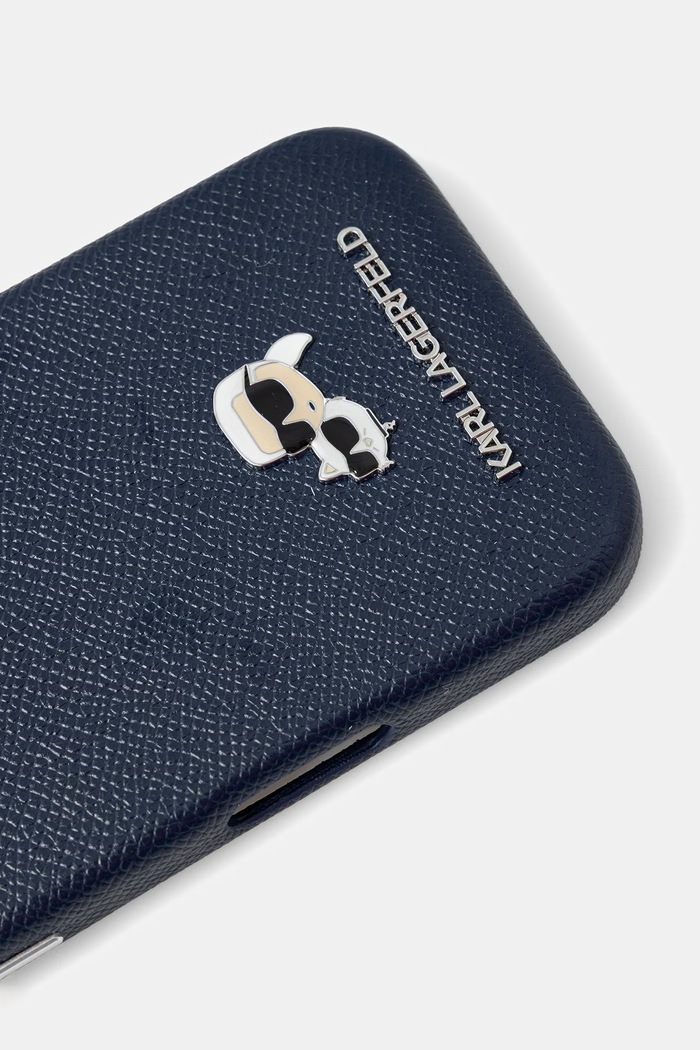 Karl Lagerfeld puzdro na telefón z imitácie kože iPhone 17 Pro KLHMP17L6PFKCLB tmavomodrá AA00