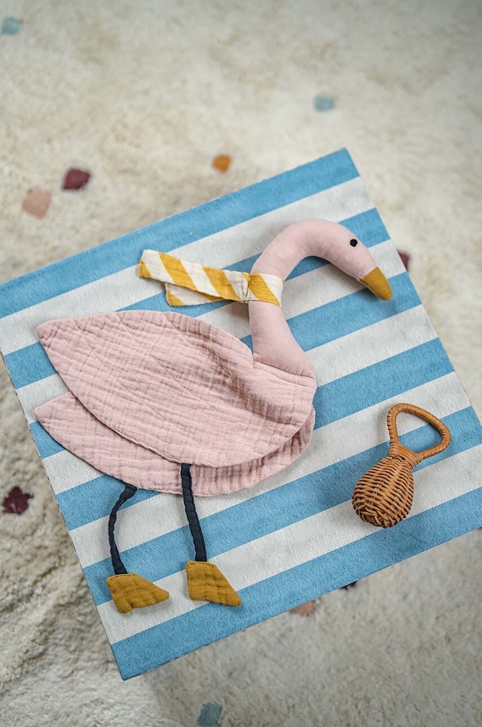 Dětská plyšová hračka La Millou DouDou Swan POWDER PINK La Millou růžová 144230.Przytulanka.DouD