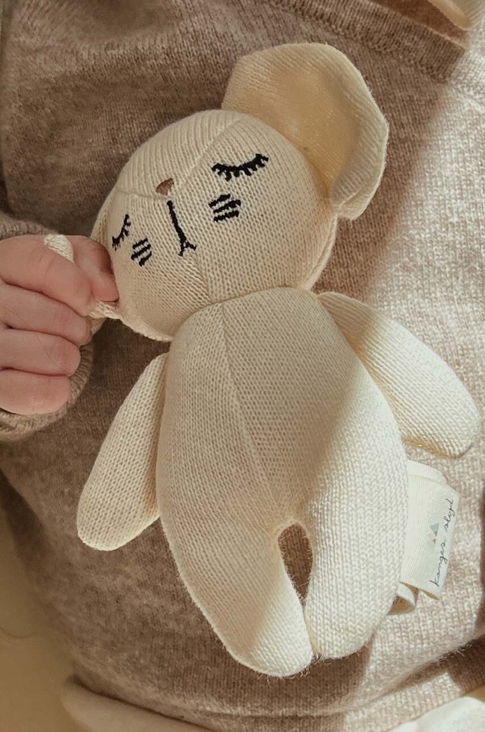 Konges Sløjd maskotka MINI RABBIT Produkt niemowlęcy beżowy KS4287
