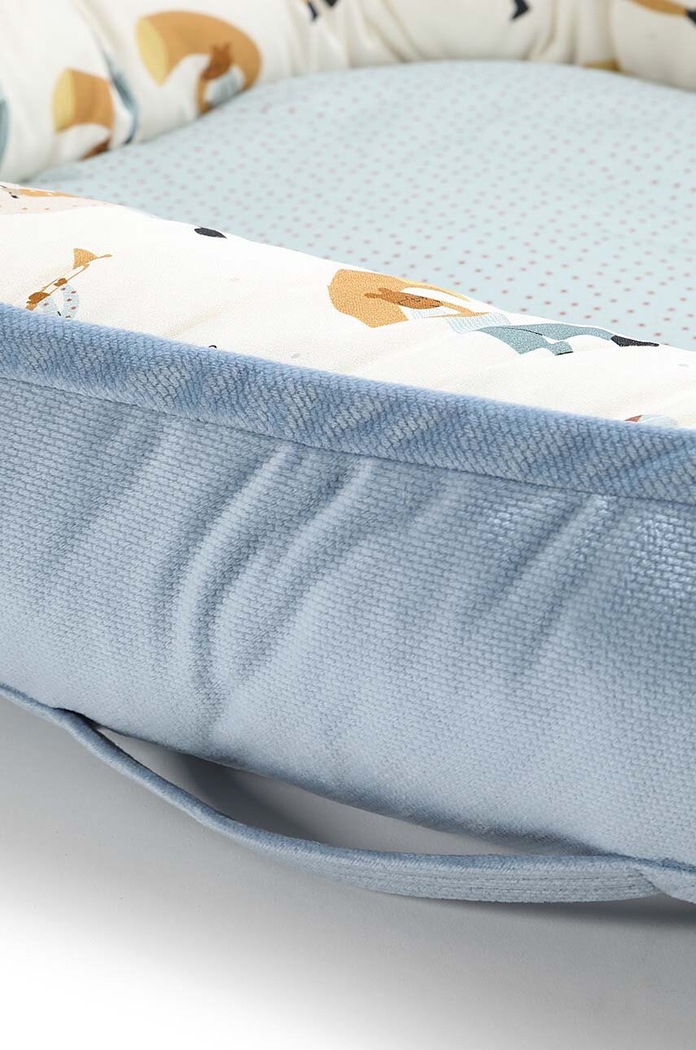 La Millou kokon niemowlęcy Best Nest Velvet HEARTBEAT BLUE MUSIC M 143904.Kokon.Best.Nest. niebieski