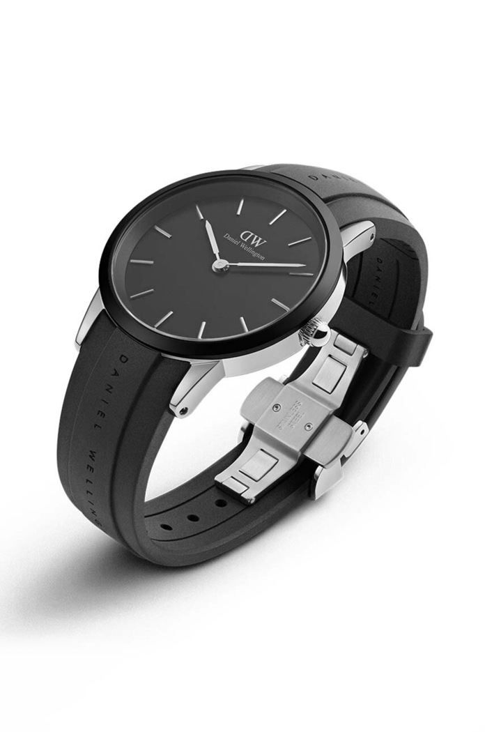 Hodinky Daniel Wellington Iconic Motion DW00100436 čierna AA00