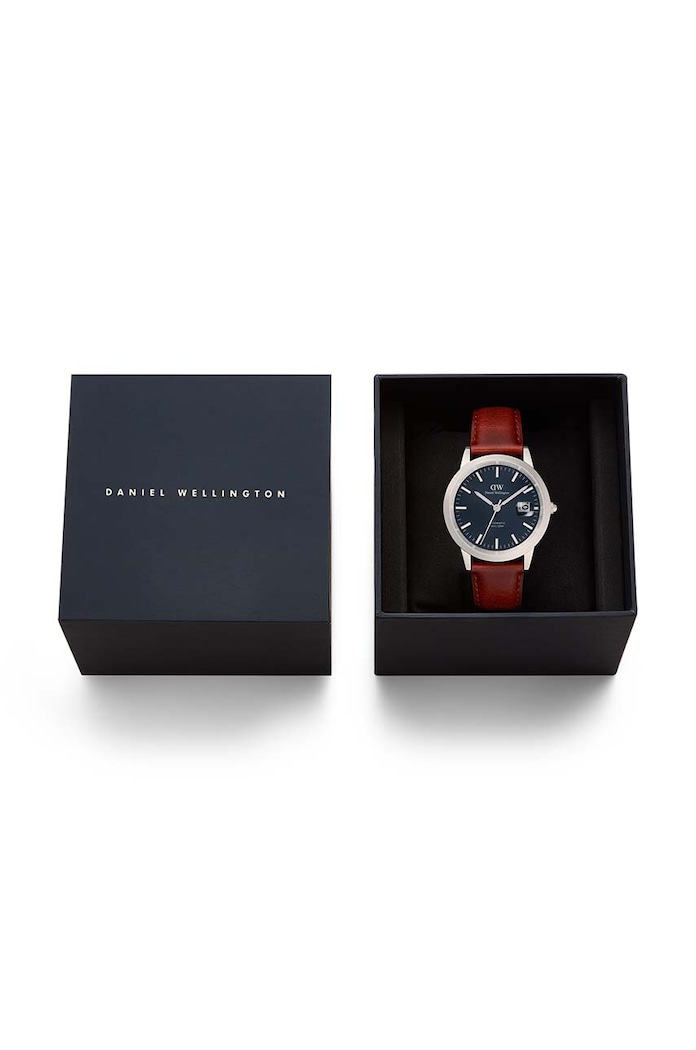 Daniel Wellington zegarek brązowy DW00100755