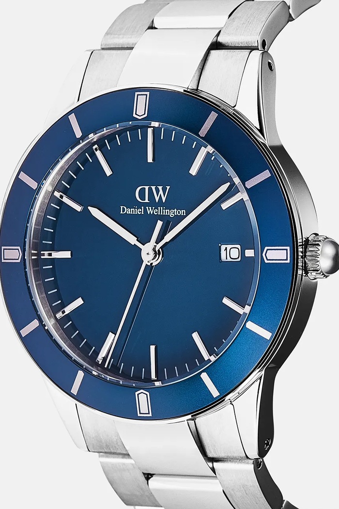 Hodinky Daniel Wellington strieborná DW00100820