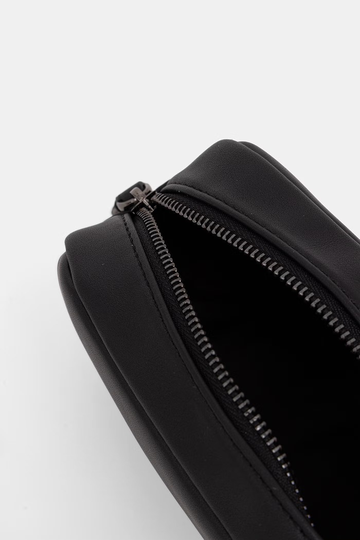 Valentino Bags trusă cosmetică pentru bărbați, cu imitație de piele HORIZON VBE8UT669 negru