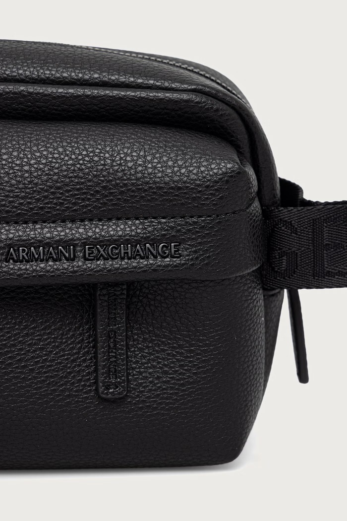 Armani Exchange косметичка чоловіча зі штучної шкіри чорний XM003230.AF26651.NOS