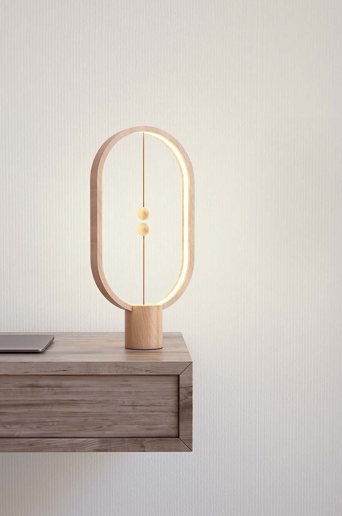 Allocacoc - Επιτραπέζιο φωτιστικό Heng Balance Lamp DH0037LW/HBLEUB καφέ AA00
