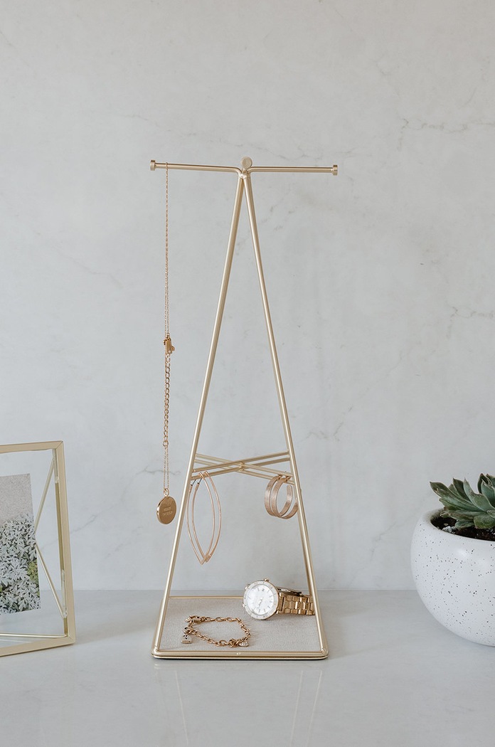 Umbra - Stand pentru bijuterii 299485.221