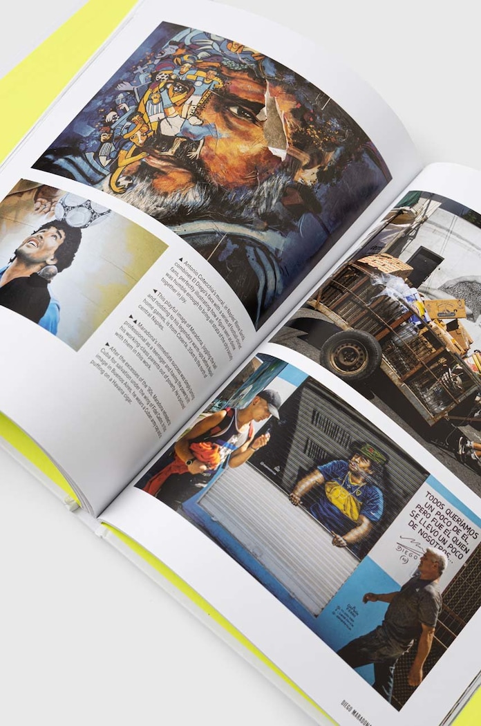 Knížka Bloomsbury Publishing PLC Football Murals, Andy Brassell 9781399402804 vícebarevná AA00
