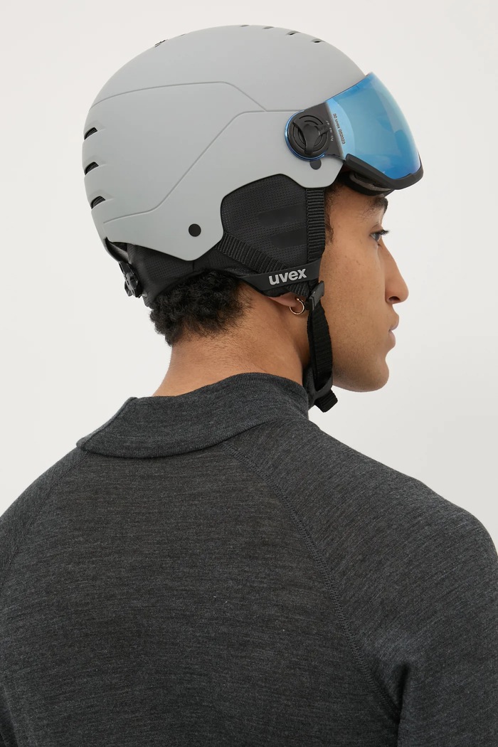 Lyžařská přilba Uvex Wanted Visor 56.6.262