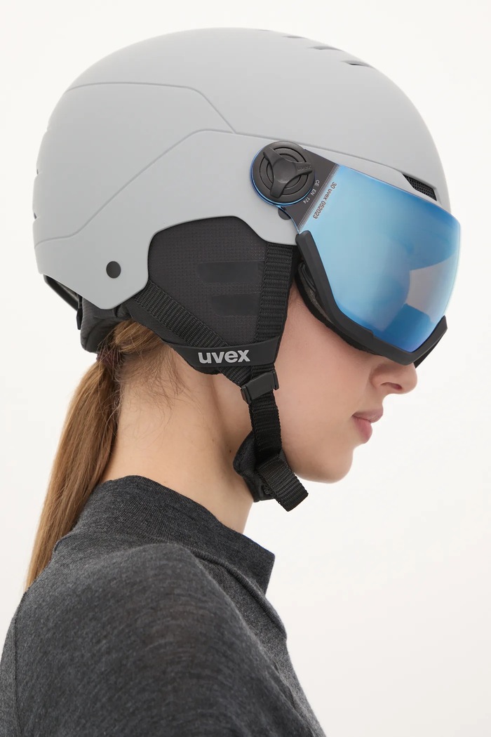 Lyžařská přilba Uvex Wanted Visor 56.6.262