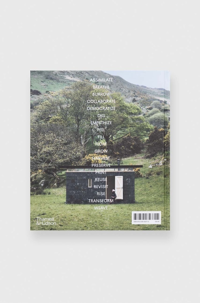 Knížka Houses That Can Save the World by Courtenay Smith, Sean Topham, English TH1415. vícebarevná AA00
