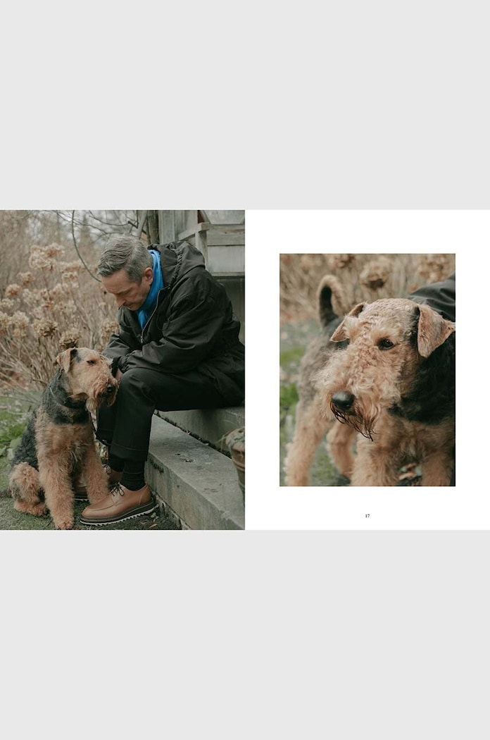 Lifestyle Βιβλίο DOG - Stories of Dog Ownership by Julian Victoria, English HG1130 πολύχρωμο