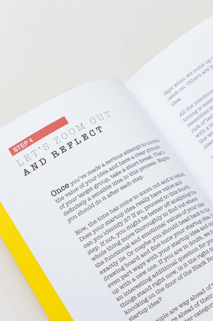 Lifestyle könyv Don't Fck Up Your Baby : The Ultimate Guide to Raising Your Newborn Brand by Coen Luijten, English LK1031 többszínű