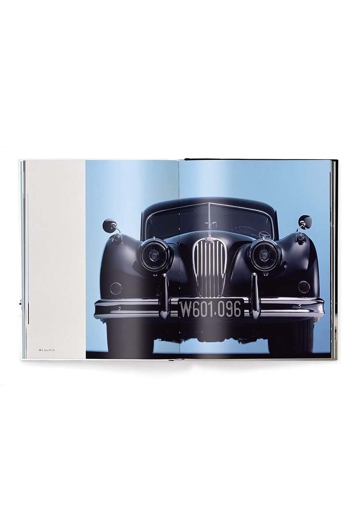 Lifestyle carte The Jaguar Book by René Staud, English TE1144 multicolor