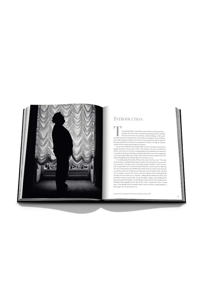 Knjiga Assouline Dior by Gianfranco Ferré, English pisana 9781614287568