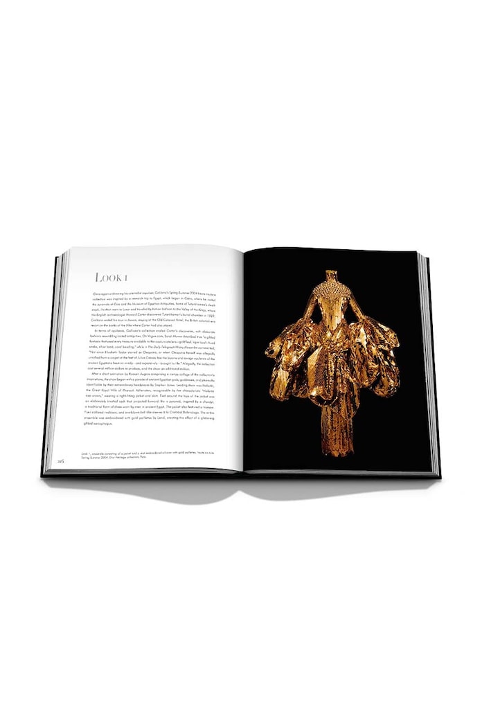 Knížka Assouline Dior by John Galliano, English 9781614287605