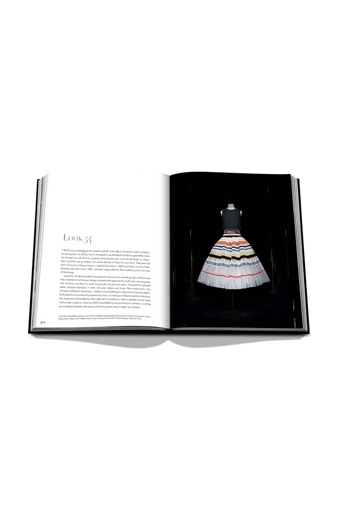 Assouline book Dior by Raf Simons byTim Blanks, English 9781649800213