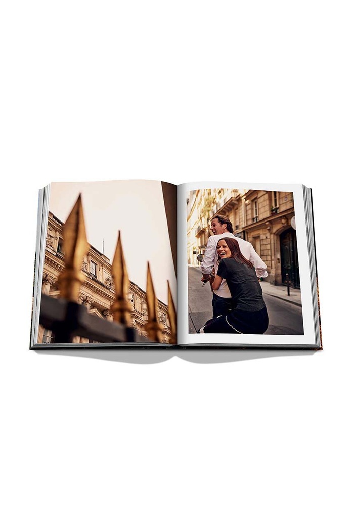 Kniha Assouline Paris Chic by Oliver Pilcher, English 9781614289333