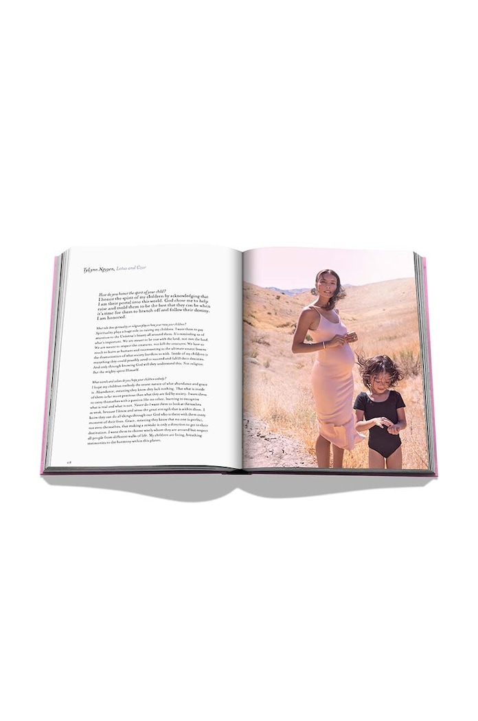 Knjiga Assouline Mother and Child by Claiborne Swanson Frank, English 9781614286912