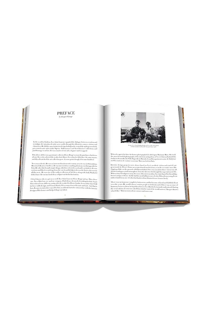 Kniha Assouline Yves Saint Laurent at Home, English viacfarebná 9781649801234