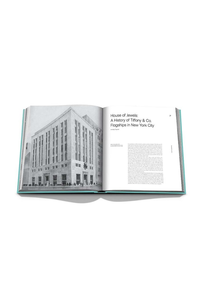 Knížka Assouline Tiffany & Co: Landmark byAlba Cappellieri, Christopher Young, English vícebarevná 9781649802200