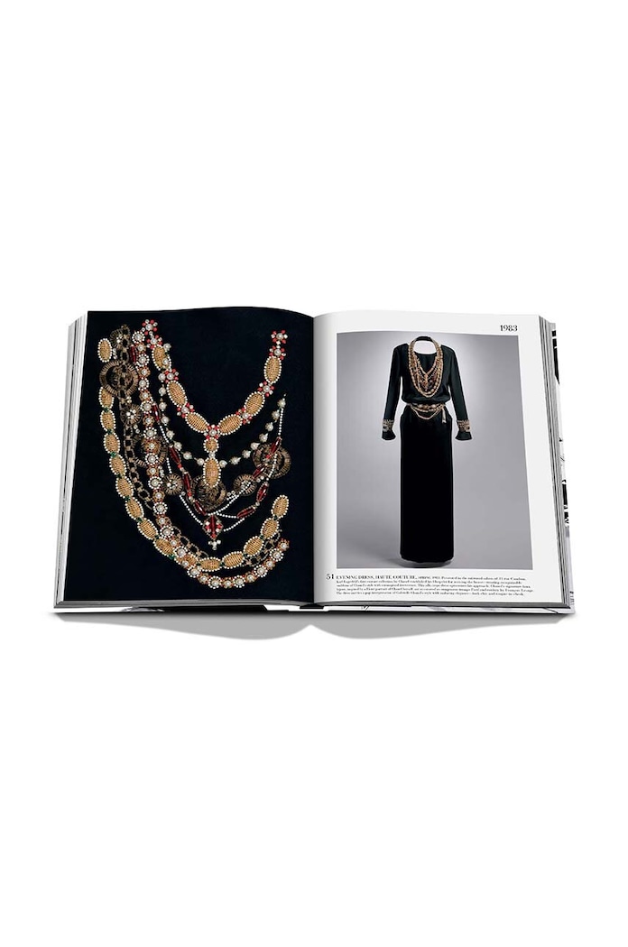 Knížka Assouline Chanel: The Legend of an Icon by Alexander Fury, English 9781649803443