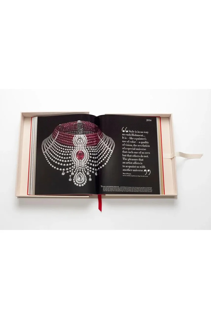 Assouline książka Cartier: The Impossible Collection by Hervé Dewintre, English 9781649802262