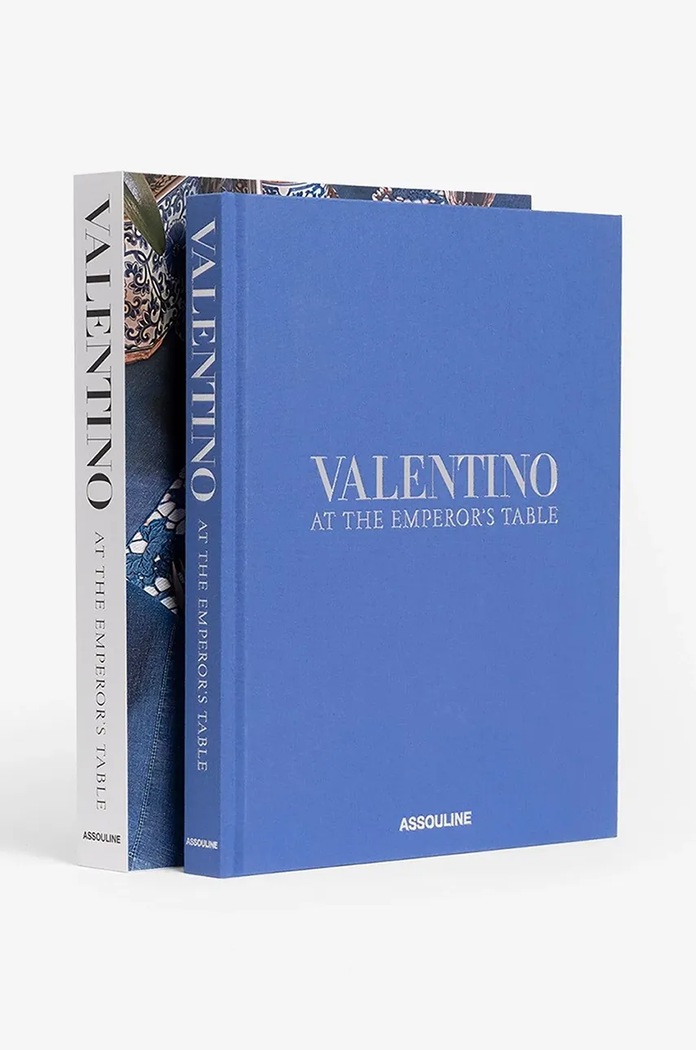 Kniha Assouline Valentino: At the Emperor's Table by Valentino Garavani, English viacfarebná 9781614282938