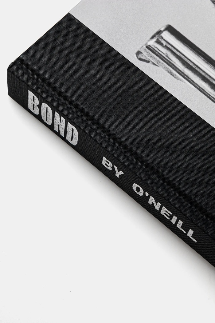Lifestyle ACC Art Books książka Bond: Photographed by Terry O'Neill - The Definitive Collection, James Clarke, English 9781788840729 multicolor