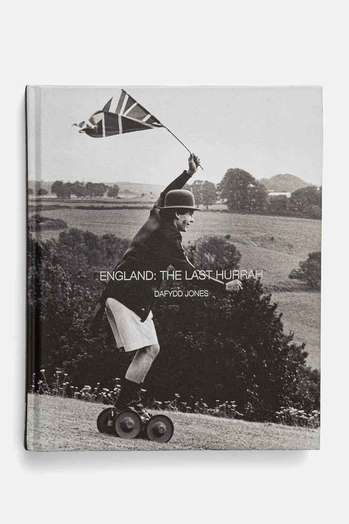Kniha ACC Art Books England: The Last Hurrah by Dafydd Jones, English viacfarebná 9781788842198