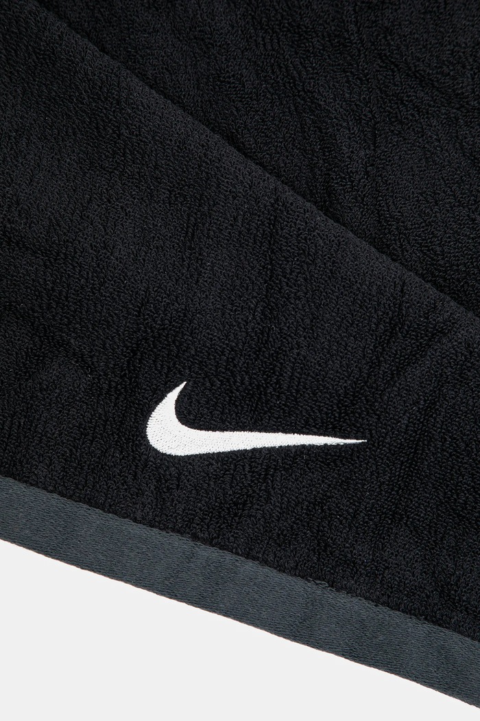 Akcesoria Nike Ręcznik treningowy N.101.2438.010 czarny