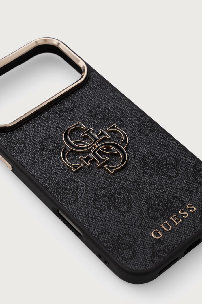 Guess Etui na telefon iPhone 17/18 Pro Max GUHCP18X6P4SRMLK czarny AA00