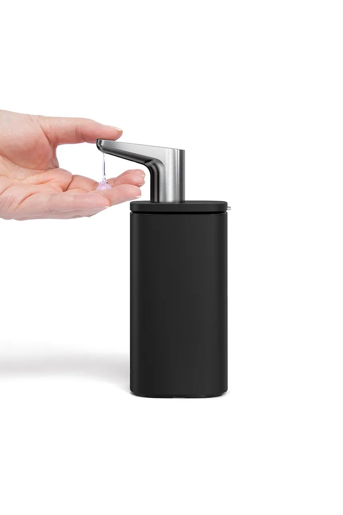 Дозатор за сапун Simplehuman Pulse Pump 295 ml черен KT1192