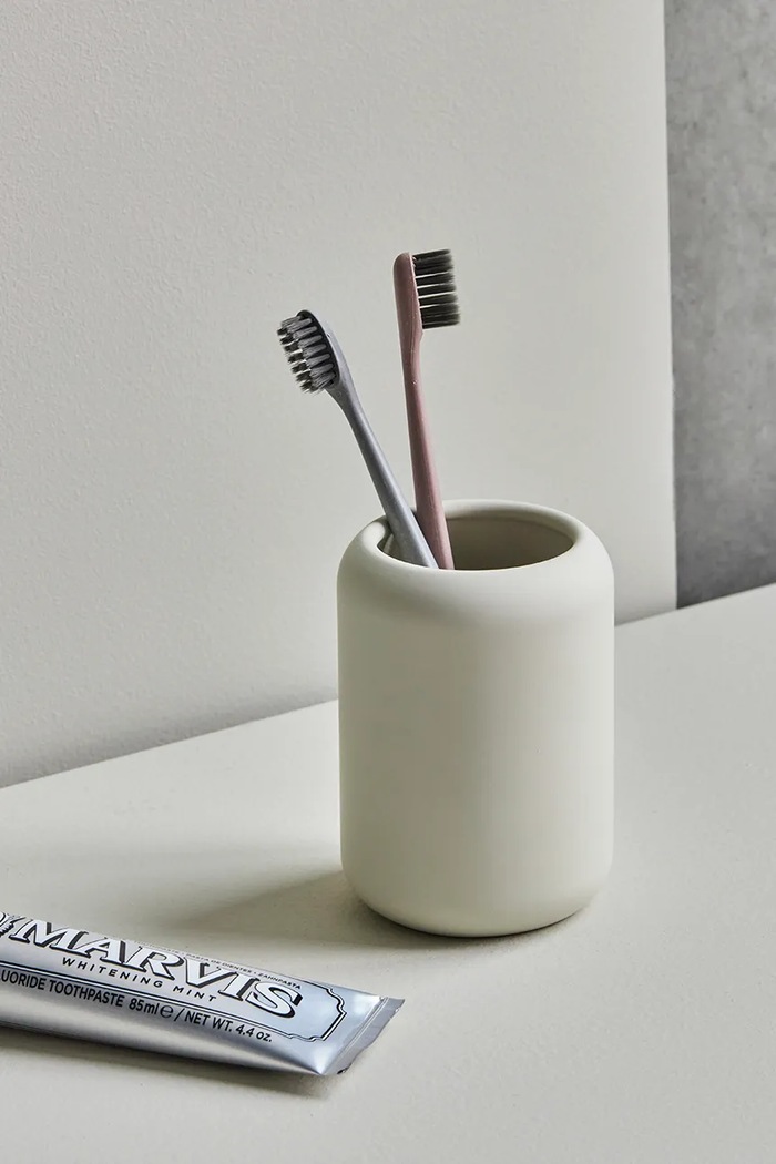 Posodica za zobne ščetke House Doctor HDPetra 11 cm 900001212 bež AA00