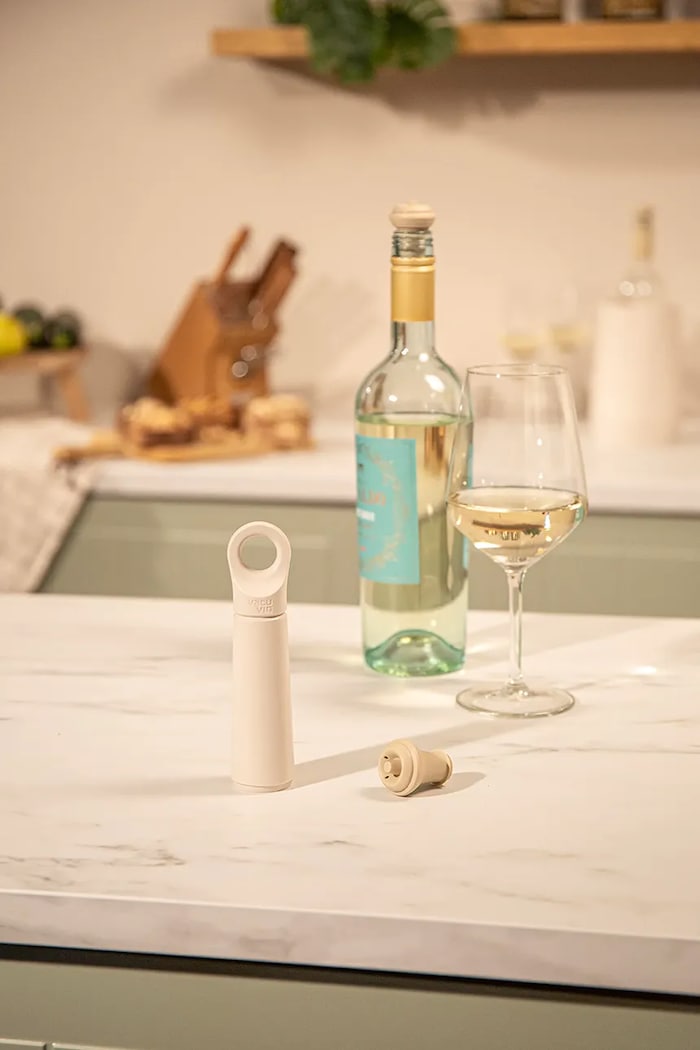 Kuhinja i bar Vakuumska pumpa i čep Vacu Vin Loop 6,6 x 22 x 4 cm 7812606 bež