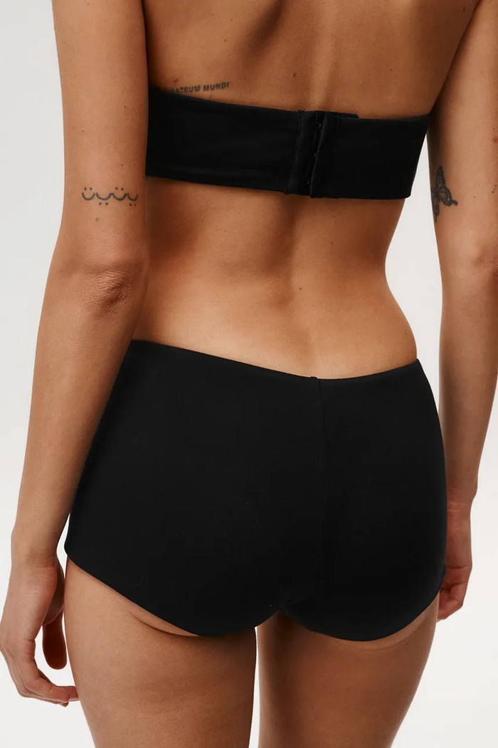 Undress Code top za žene s lyocellom Essential Top 954 crna