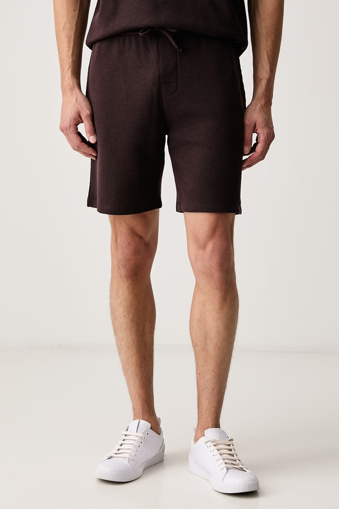 BOSS Szorty lounge męskie z bawełną Waffle Shorts brązowy 50535884