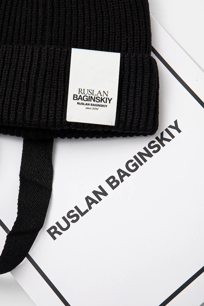 Kapa s primesjo volne Ruslan Baginskiy Logo-Patch RUSLAN BAGINSKIY BN033.VWNE črna