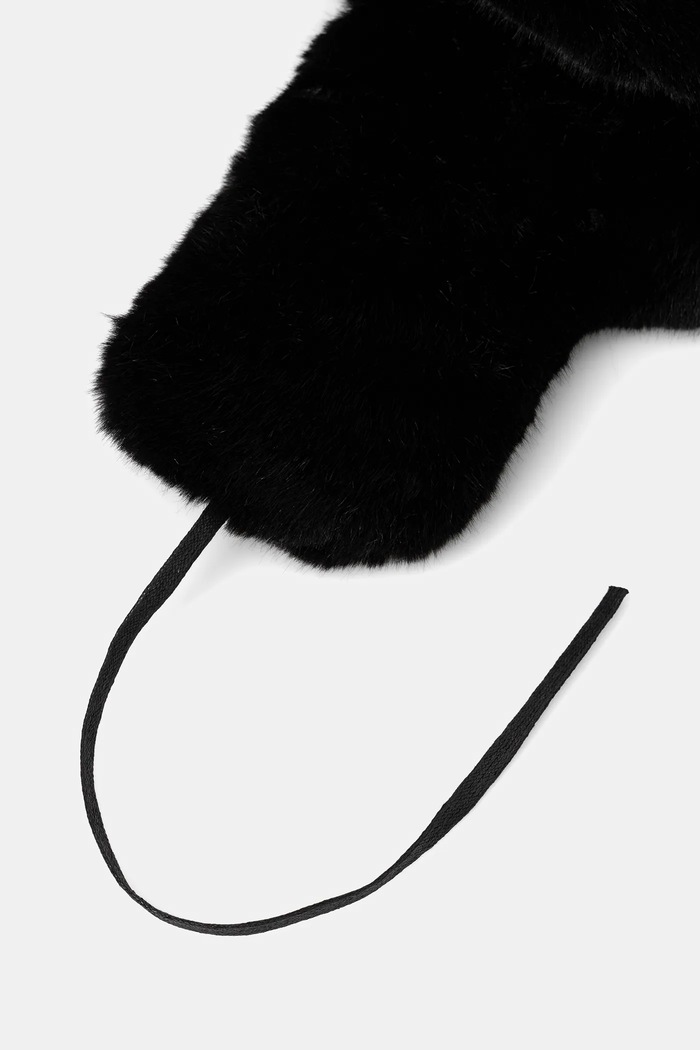 Čiapka Kangol FAUX FUR TRAPPER čierna K4301ST.BK001