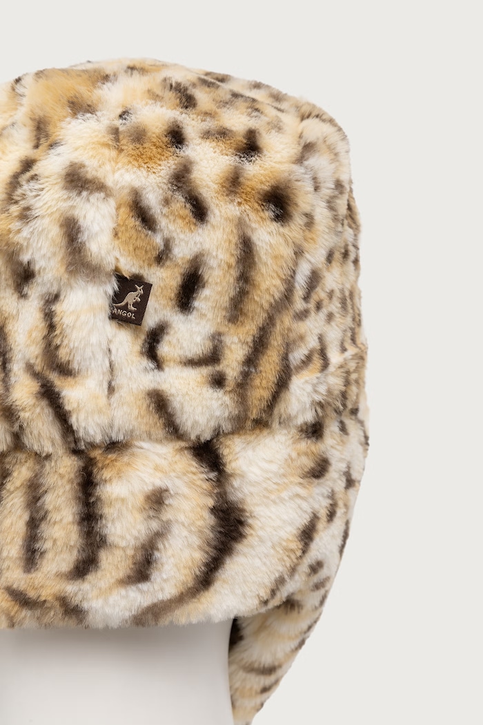 Аксесоари Kangol Шапка тип ушанка дамска LEOPARD TRAPPER K4266ST.SL156 бежов