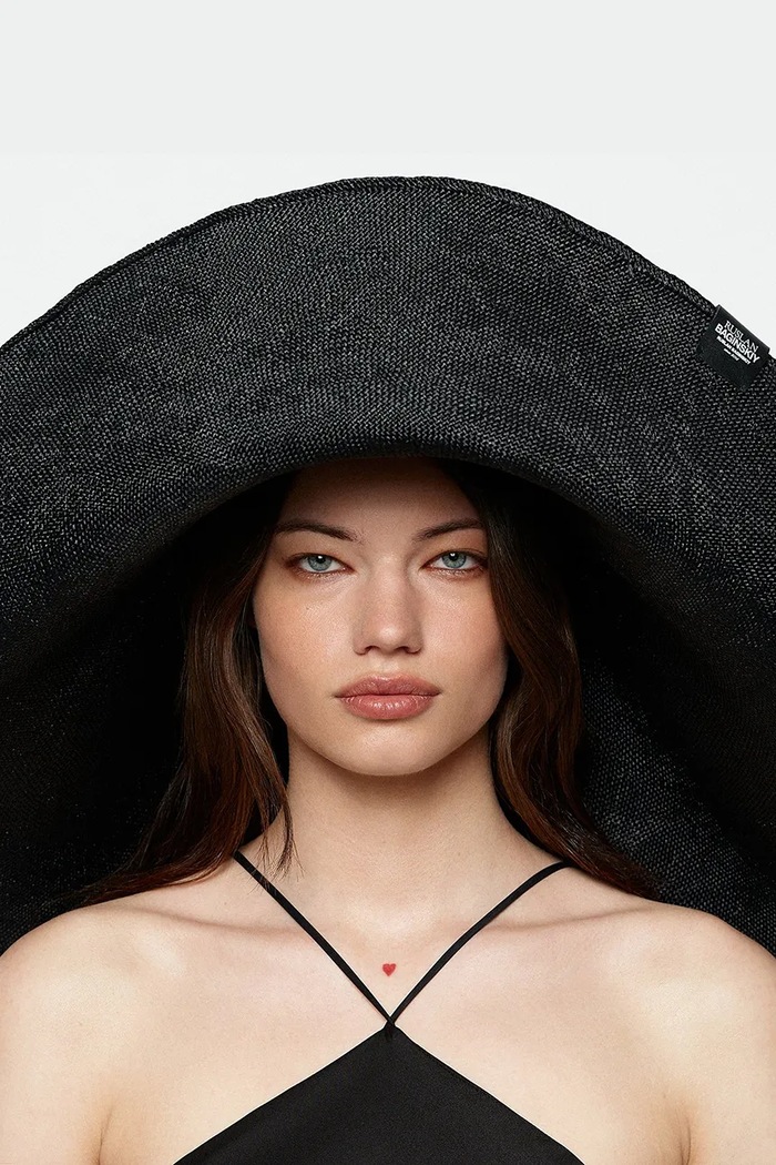 RUSLAN BAGINSKIY kapelusz z szerokim rondem damski pleciony Foldable Hat czarny HT033.STR.FLTL.MAX