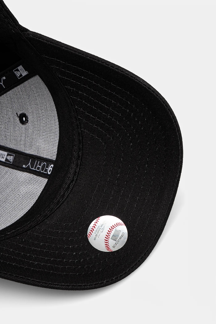 Pamučna kapa sa šiltom za bebe New Era NEW YORK YANKEES crna 10879076.52.53